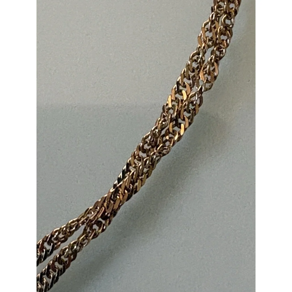 14k Gold Twisted Chain Necklace 2.22 Grams  18.5